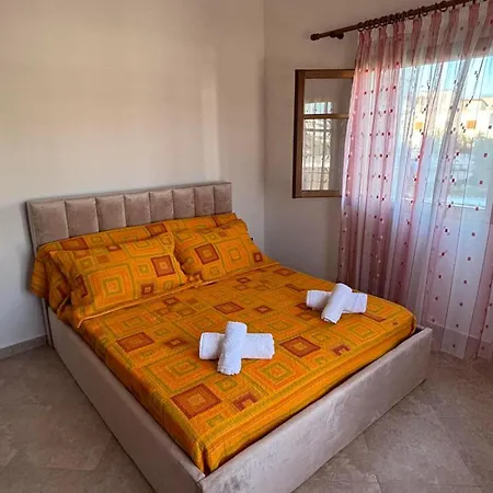 Private Detached House With Parking - Near Center Appartement *