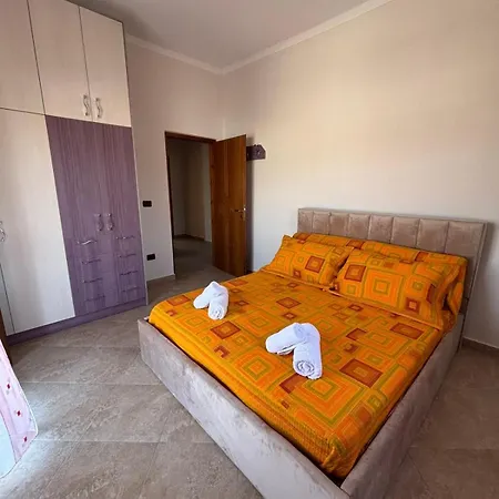 Private Detached House With Parking - Near Center