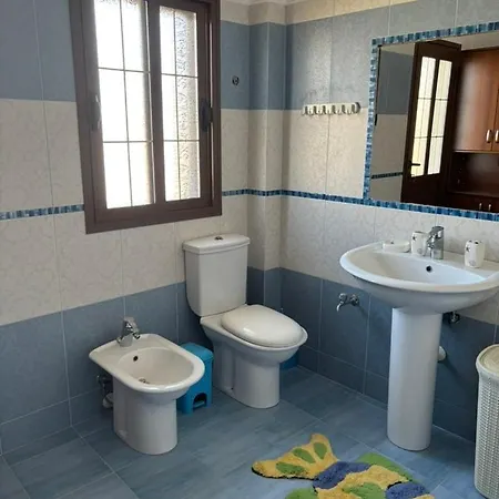 Apartamento Private Detached House With Parking - Near Center Berati