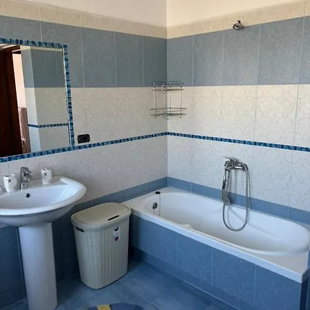 Private Detached House With Parking - Near Center Apartman *