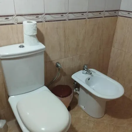 Private Detached House With Parking - Near Center * Berati