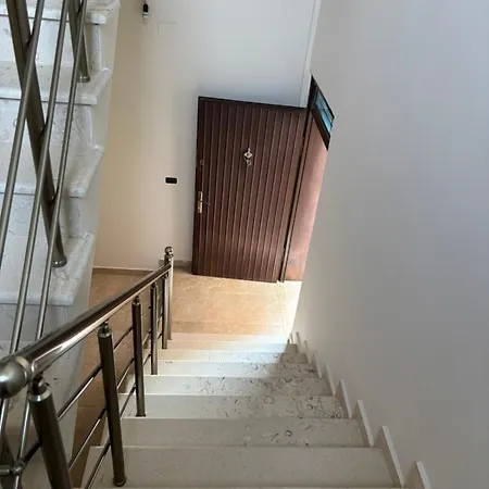 Apartamento Private Detached House With Parking - Near Center *